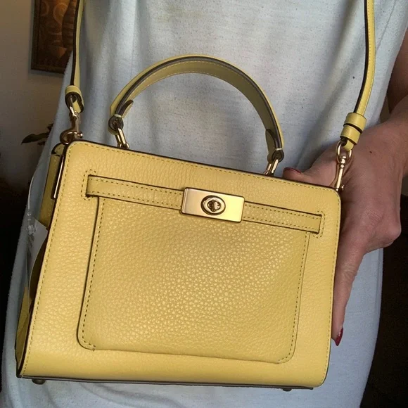 Authentic COACH pebbled leather 2 compartments turnlock pocket satchel/Crosby
